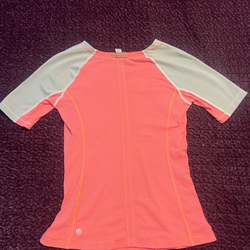 Lululemon Athletica Fitted Pink and Gray Raglan Tee